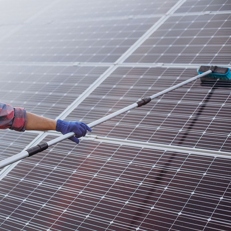 Nettoyage panneaux photovoltaïques